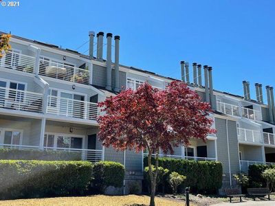 197 N Hayden Bay Dr, Portland, OR, 97217