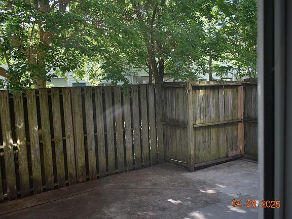 5th image of 3987 Sterling Pointe Dr #3