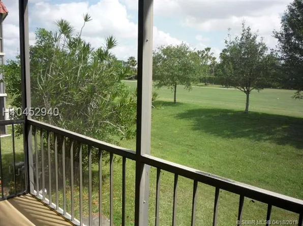 9520 S Hollybrook Lake Dr APT 205, Hollywood, FL 33025