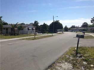 1949 Gardenia Rd, Plantation, FL 33317