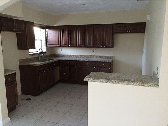 3rd image of 4350 NW 173rd Dr