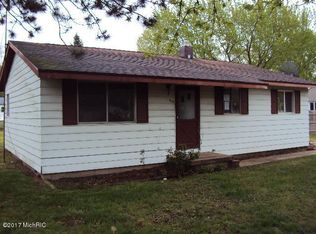 1109 Beverly Ct, Benton Harbor, MI 49022