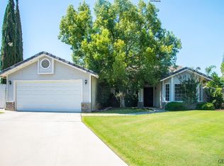 9016 Saint Jean Ct, Bakersfield, CA 93312