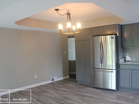 5th image of 30162 Valenti Dr
