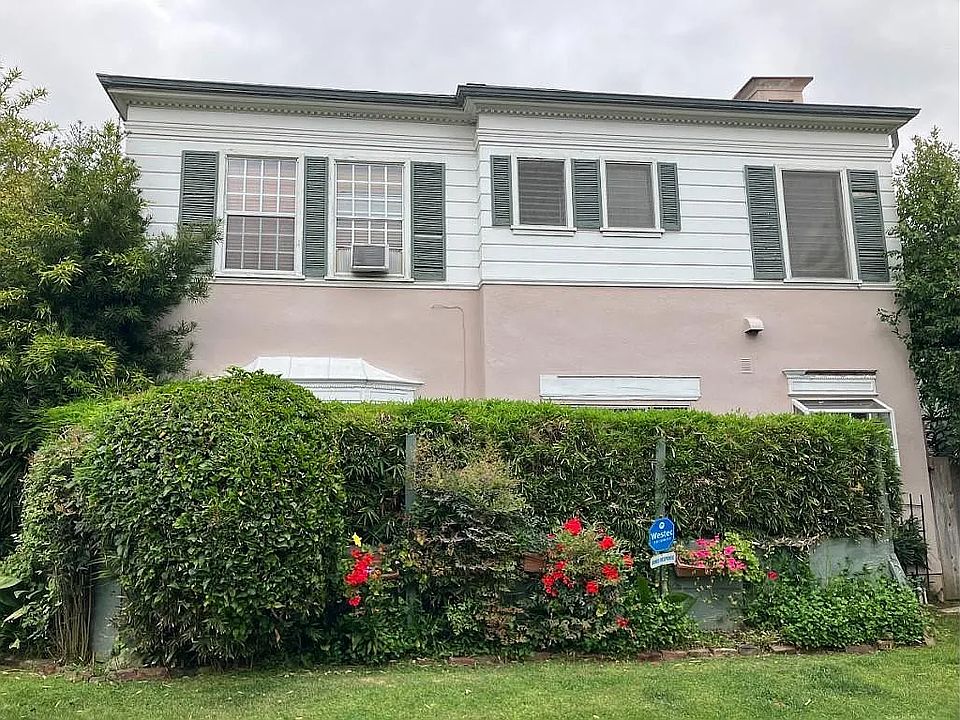 1st image of 356 S Elm Dr #4