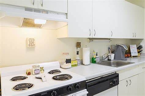 2nd image of 950 Appian Way #1