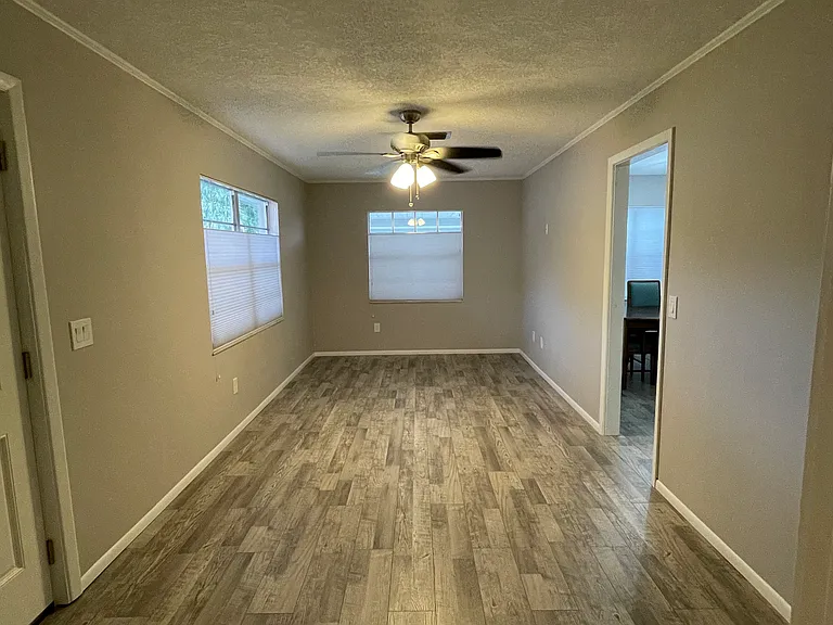 717 Alton Ave — Photo 12