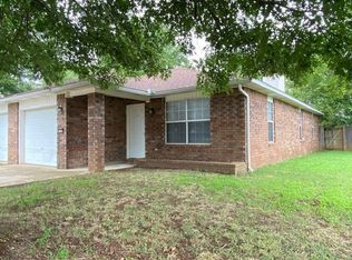 128 S Killdeer Dr, Farmington, AR 72730