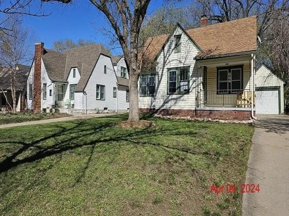 644 N Fountain St, Wichita, KS 67208