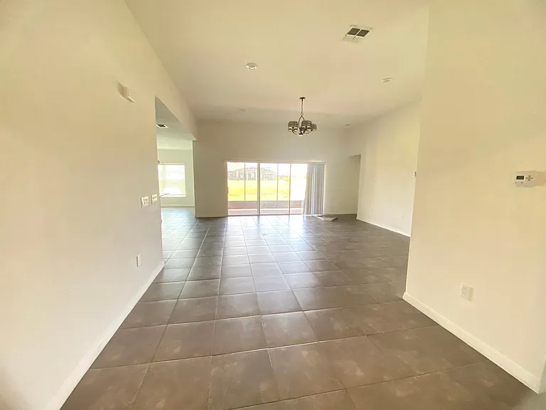 2751 Rialto Ct — Photo 13
