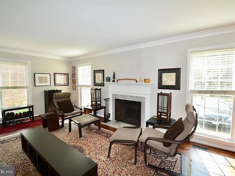 6153 Summer Park Ln — Photo 8