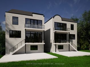 34 Highview Ave, Toronto, ON M3M 1C4