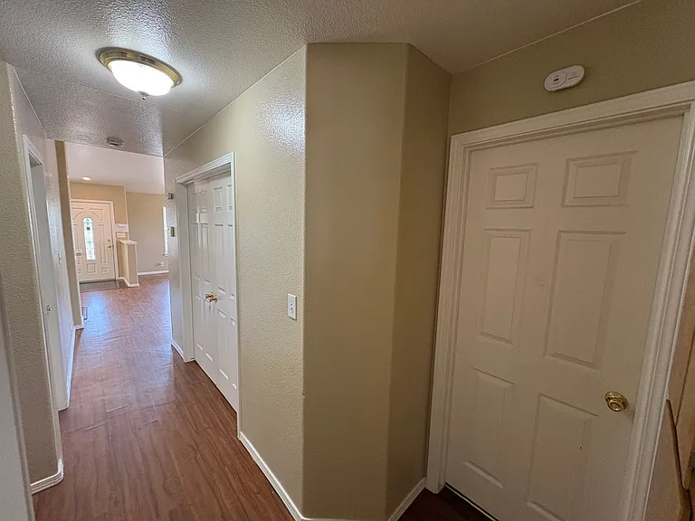 391 Trinity Ct — Photo 6