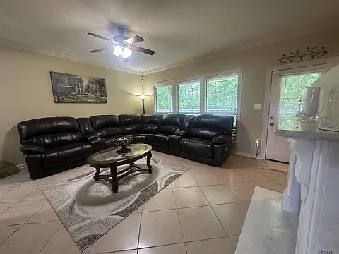 6342 Surrey Ln — Photo 5