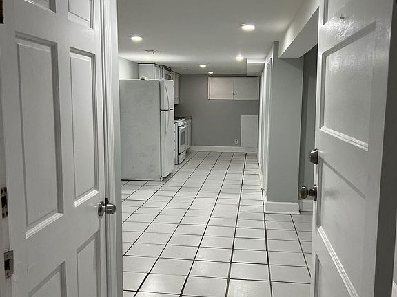 2nd image of 3432 N Keeler Ave #G