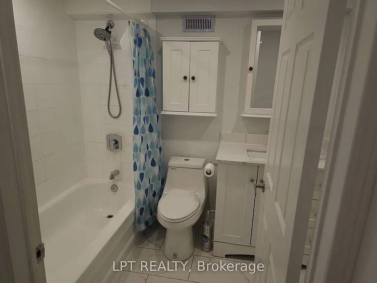 9 Michigan Ave #LEGAL BASEMENT APART — Photo 19