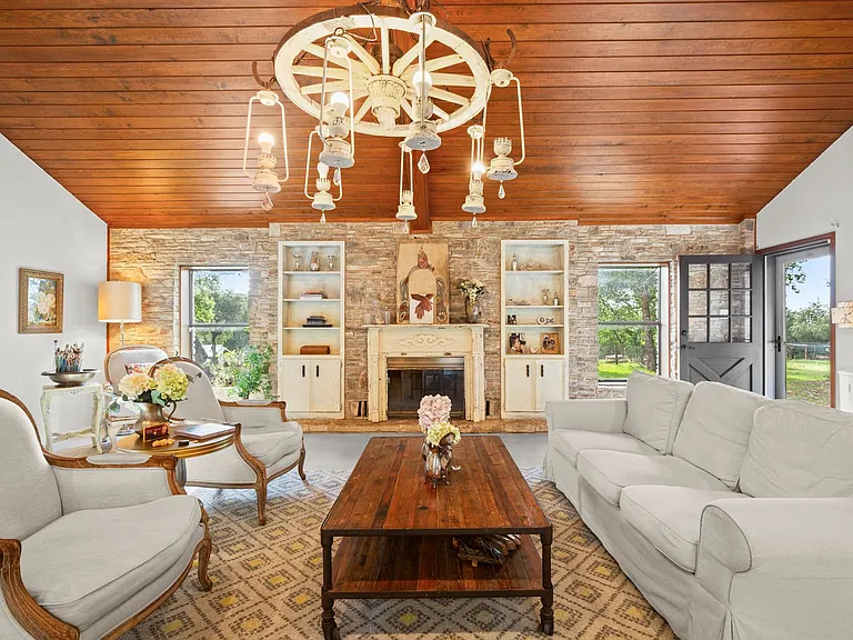 10518 Signal Hill Rd — Photo 18