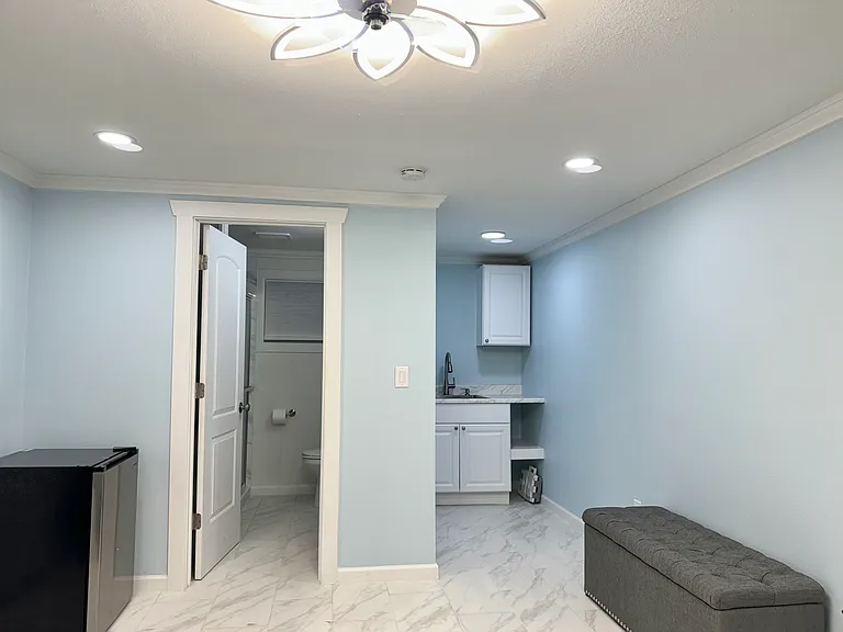 2963 Bahia Vista St — Photo 2