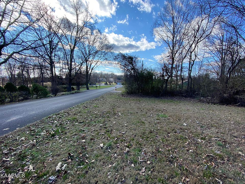 2nd image of 201 Shaw Ferry Ln