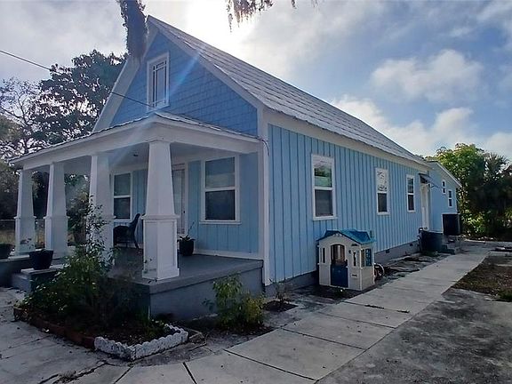 4th image of 542 DIVISION STREET