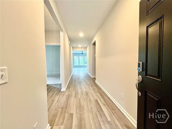 4th image of 109 Snowbell Court