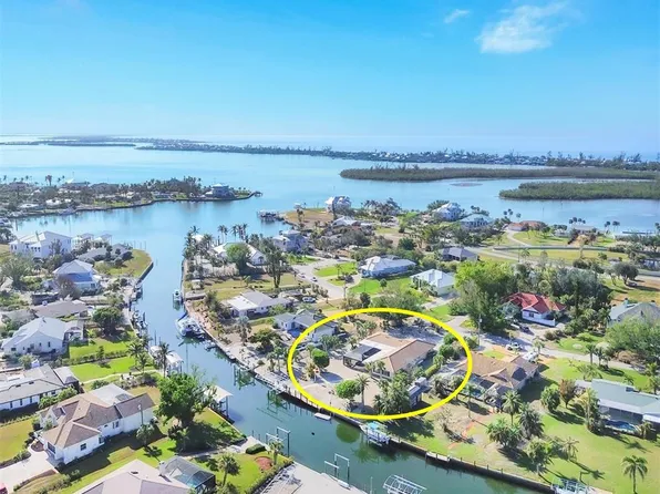 370 Capstan Dr, Placida, FL 33946