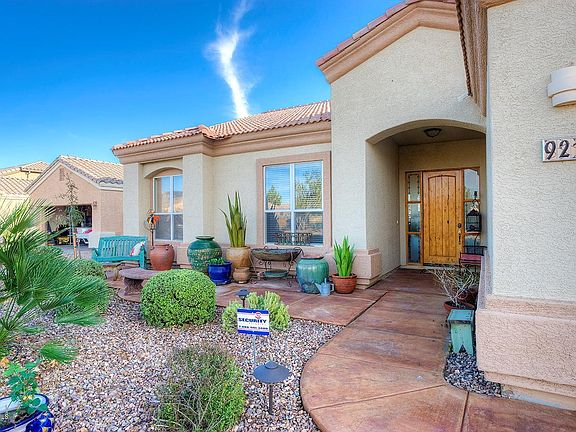 3rd image of 921 W Torrey Pines Blvd