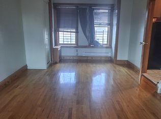 370 Hawthorne St APT 3, Brooklyn, NY 11225