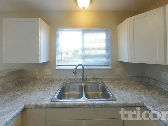 5th image of 7548 Middle Bay Way