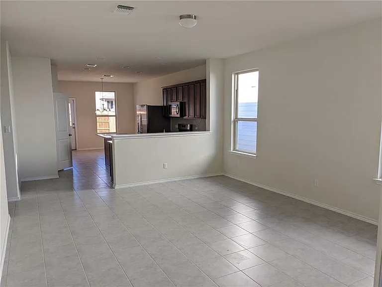 1013 Cliffbrake Way — Photo 8