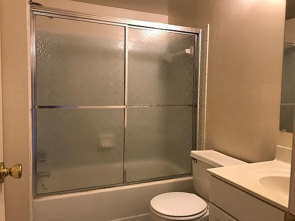 4th image of 7222 Hilltop Dr #104