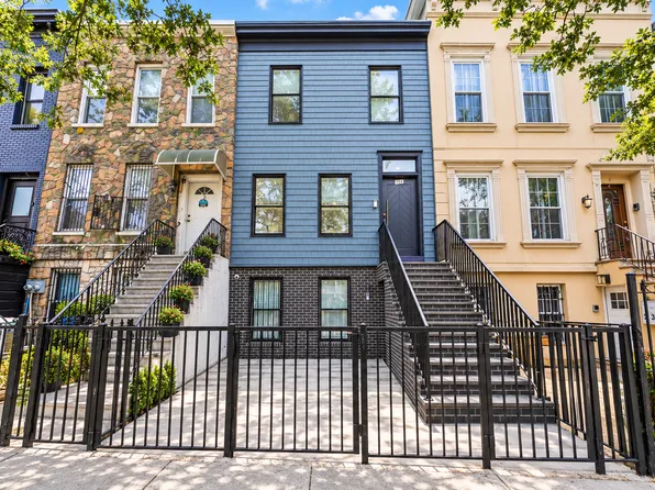 198 Cornelia Street image 1 of 30
