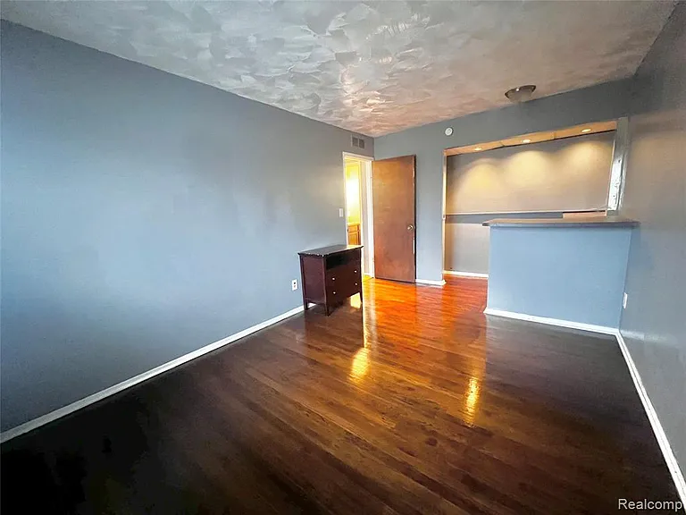 22116 Dante St #218 — Photo 6