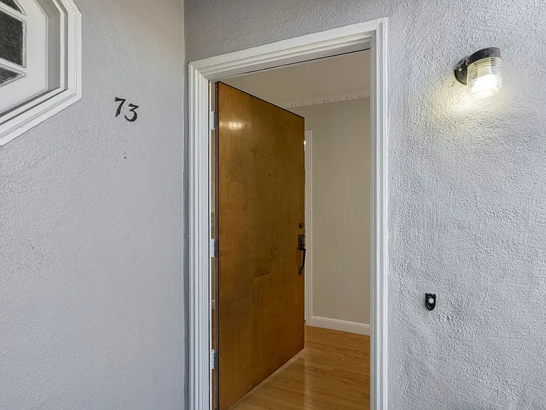 71-75 Manzanita Avenue — Photo 3
