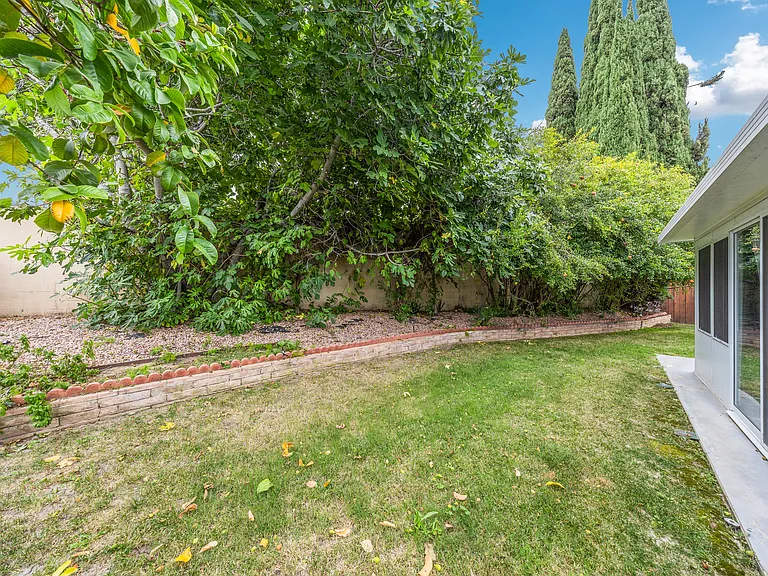 15937 La Ronda Cir — Photo 38