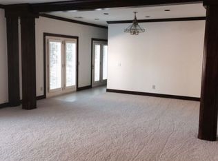 2231 E 55th Pl, Tulsa, OK 74105