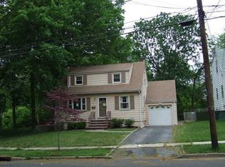 425 Cristiani St, Roselle, NJ 07203