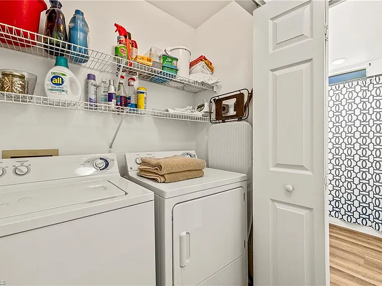 280 Robin Hood Cir #101 — Photo 19