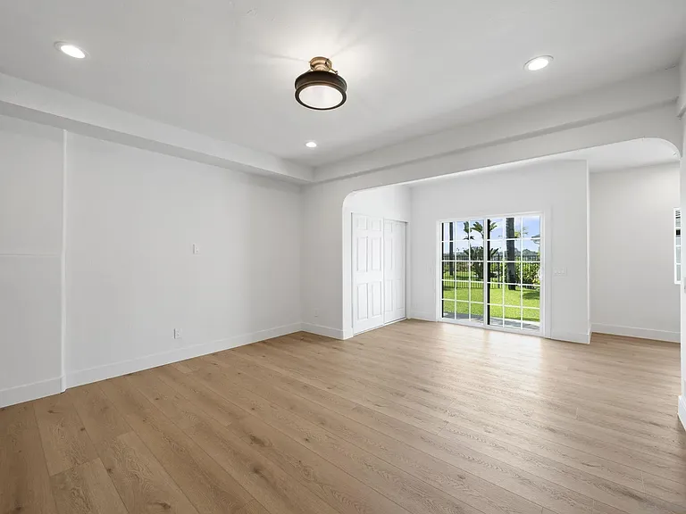 683 Marine View Ave — Photo 21