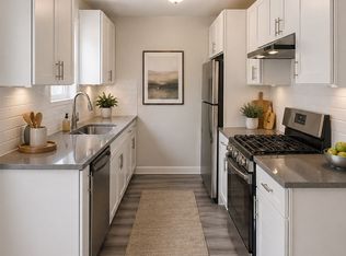 2350 Cedar Ave APT 4, Long Beach, CA 90806