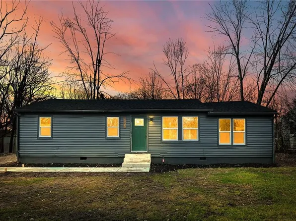 17214 Monte Verde Dr, Belton, MO 64012