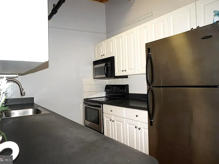 1010 Race St #2K — Photo 11