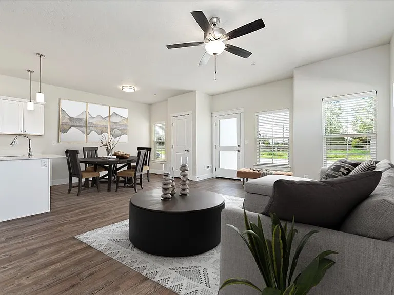 Ascent Townhomes — Photo 6