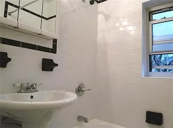 Rented by Siderow Residential Group