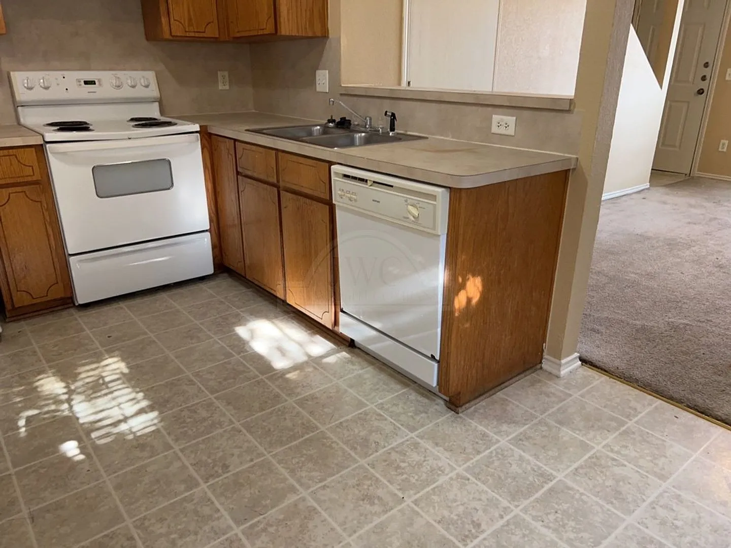 4004 Madison Ave — Photo 4