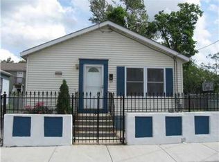 30 Halton St, Providence, RI 02907