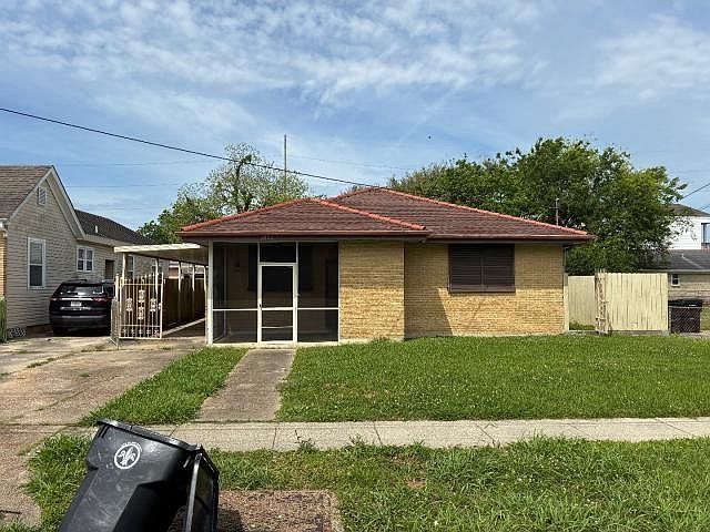 1st image of 2820 Annette St
