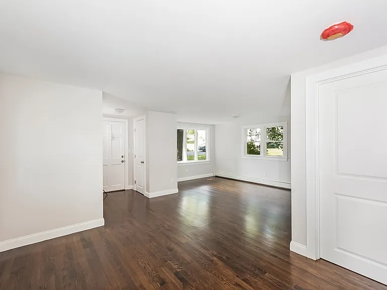 11 Rainbow Ln — Photo 7
