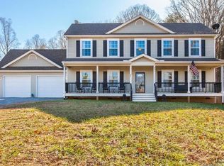 27 Dawson Steele Ct, Asheville, NC 28803
