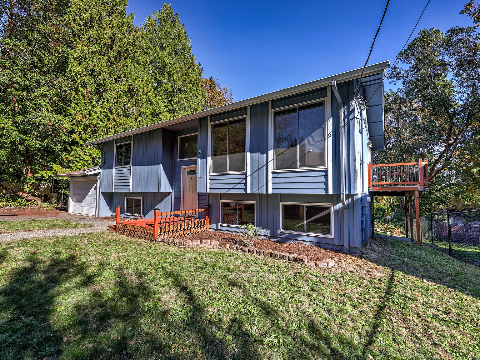 4 bed, 1986 sqft, $3,000 — Photo 2